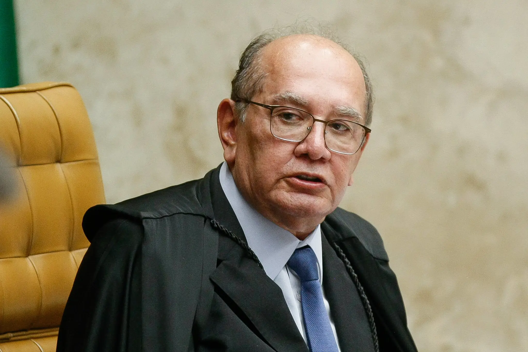 STF paralisa julgamento de nova regra que pode beneficiar políticos cassados nas eleições