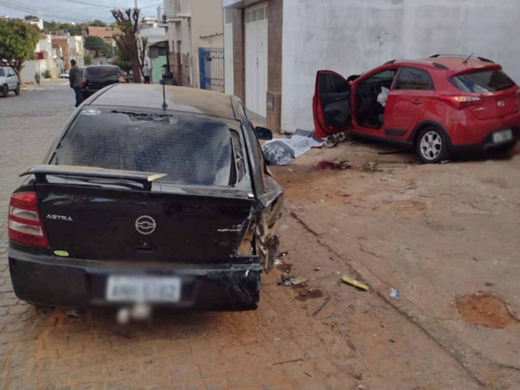 Professor morre após ser atropelado por carro em alta velocidade em Caculé